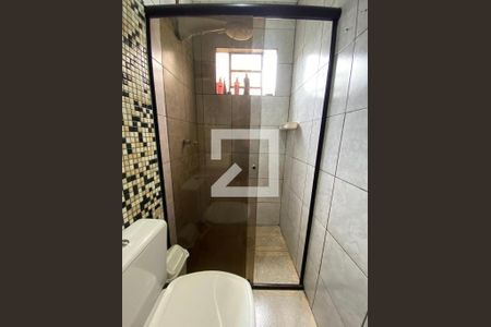 Casa à venda com 240m², 2 quartos e 2 vagasBanheiro