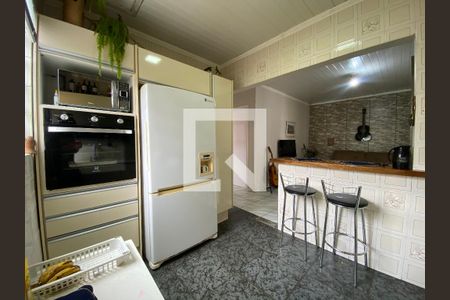 Casa à venda com 240m², 2 quartos e 2 vagasCozinha