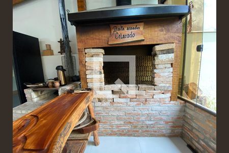 Casa à venda com 240m², 2 quartos e 2 vagasÁrea comum