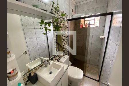 Casa à venda com 240m², 2 quartos e 2 vagasBanheiro
