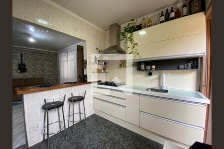 Casa à venda com 240m², 2 quartos e 2 vagasCozinha