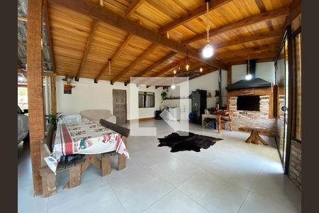 Casa à venda com 240m², 2 quartos e 2 vagasÁrea comum