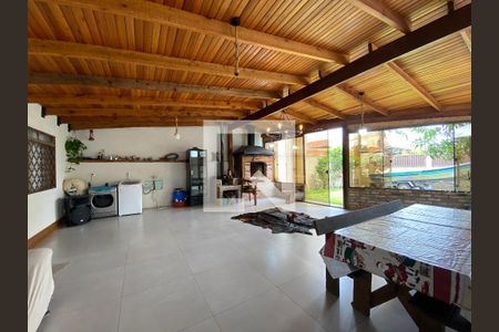 Casa à venda com 240m², 2 quartos e 2 vagasÁrea comum