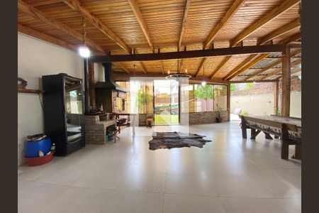 Casa à venda com 240m², 2 quartos e 2 vagasÁrea comum