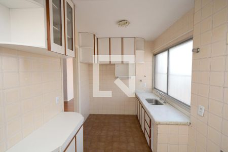Apartamento para alugar com 81m², 2 quartos e 2 vagasCozinha