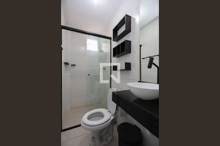 Banheiro de kitnet/studio para alugar com 1 quarto, 30m² em Santana, São Paulo