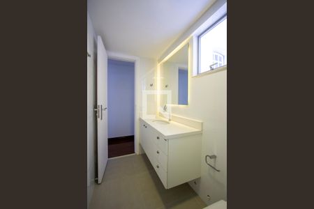Apartamento para alugar com 117m², 3 quartos e 1 vaga Apartamento para alugar com 117m², 3 quartos e 1 vagaBanheiro Social