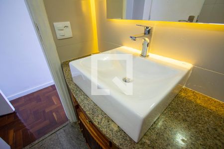 Apartamento para alugar com 117m², 3 quartos e 1 vaga Apartamento para alugar com 117m², 3 quartos e 1 vagaBanheiro da Suíte