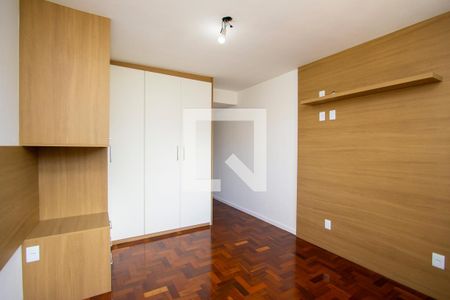 Apartamento para alugar com 117m², 3 quartos e 1 vaga Apartamento para alugar com 117m², 3 quartos e 1 vagaSuíte