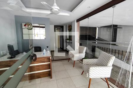 Apartamento para alugar com 117m², 3 quartos e 1 vaga Apartamento para alugar com 117m², 3 quartos e 1 vagaHall social