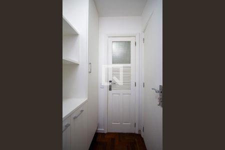 Apartamento para alugar com 117m², 3 quartos e 1 vaga Apartamento para alugar com 117m², 3 quartos e 1 vagaBanheiro de serviço