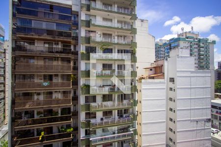 Vista da Sala de apartamento para alugar com 3 quartos, 117m² em Icaraí, Niterói