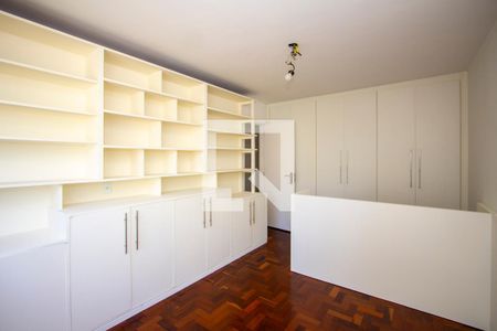 Apartamento para alugar com 117m², 3 quartos e 1 vaga Apartamento para alugar com 117m², 3 quartos e 1 vagaQuarto 2