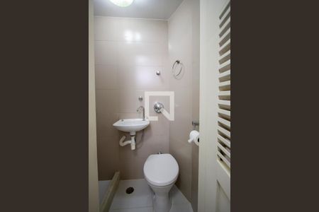 Apartamento para alugar com 117m², 3 quartos e 1 vaga Apartamento para alugar com 117m², 3 quartos e 1 vagaBanheiro de serviço