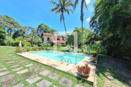 Casa à venda com 7000m², 4 quartos e 2 vagasPiscina