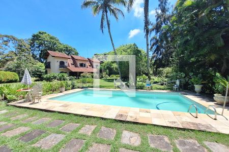 Casa à venda com 7000m², 4 quartos e 2 vagasPiscina