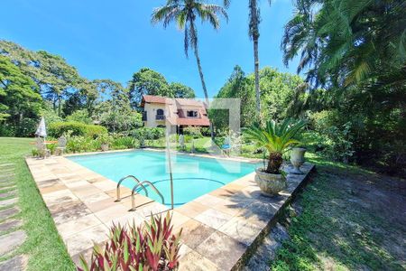 Casa à venda com 7000m², 4 quartos e 2 vagasPiscina