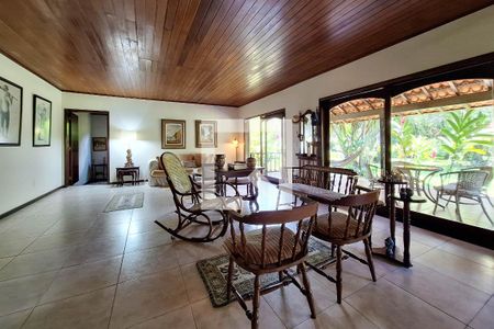 Sala 1 de casa à venda com 4 quartos, 7000m² em Vila Progresso, Niterói