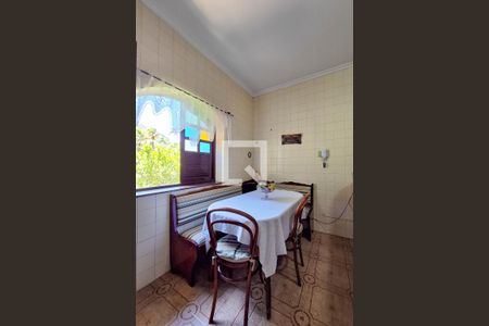 Casa à venda com 7000m², 4 quartos e 2 vagasCozinha