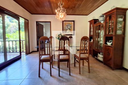 Sala 1 de casa à venda com 4 quartos, 7000m² em Vila Progresso, Niterói