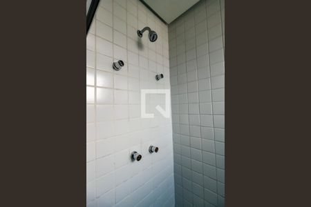 Apartamento à venda com 170m², 3 quartos e 3 vagasBanheiro da Suíte 2 - chuveiro