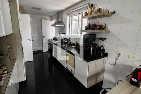 Apartamento à venda com 170m², 3 quartos e 3 vagasCozinha - Armários