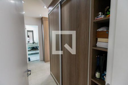 Apartamento à venda com 170m², 3 quartos e 3 vagasCloset da suíte 2