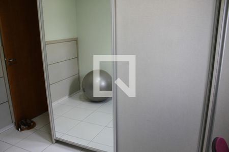 Quarto de casa para alugar com 3 quartos, 120m² em Setor Garavelo, Goiânia