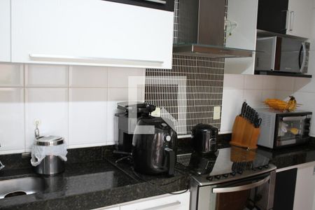 Cozinha  de casa à venda com 3 quartos, 120m² em Setor Garavelo, Goiânia