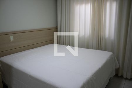 Quarto de casa à venda com 3 quartos, 120m² em Setor Garavelo, Goiânia
