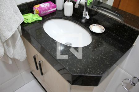 Casa à venda com 120m², 3 quartos e 2 vagasBanheiro