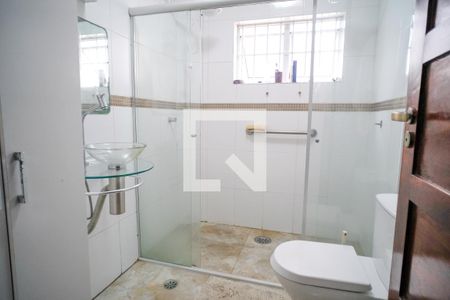 Banheiro de casa à venda com 2 quartos, 129m² em Pinheiros, São Paulo