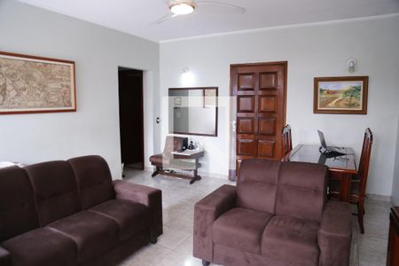 Sala de casa à venda com 4 quartos, 240m² em Jardim Monjolo, São Paulo