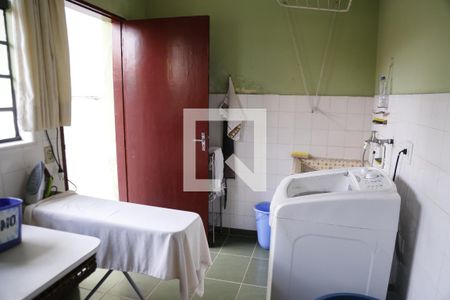 Casa à venda com 240m², 4 quartos e 3 vagasÁrea de Serviço