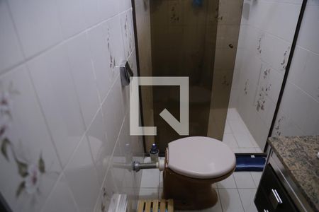 Casa à venda com 240m², 4 quartos e 3 vagasBanheiro 2