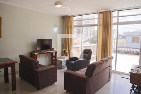 Sala de casa para alugar com 4 quartos, 240m² em Jardim Monjolo, São Paulo