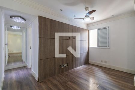 Sala de apartamento para alugar com 2 quartos, 85m² em Jardim Tupanci, Barueri
