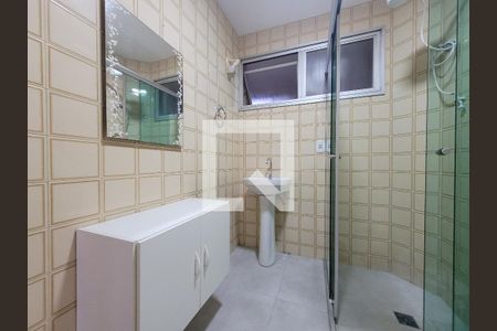 Banheiro  de apartamento para alugar com 1 quarto, 42m² em Centro, Campinas