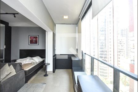 Sala / Quarto de kitnet/studio para alugar com 1 quarto, 32m² em Pinheiros, São Paulo