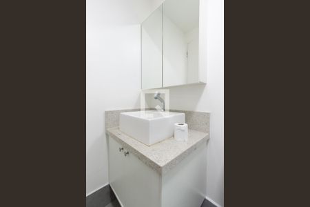 Apartamento para alugar com 37m², 2 quartos e sem vagaBanheiro