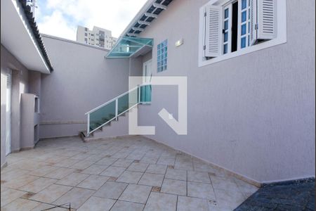 Casa para alugar com 330m², 3 quartos e 4 vagas Casa para alugar com 330m², 3 quartos e 4 vagasEntrada Social