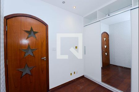 Casa para alugar com 330m², 3 quartos e 4 vagas Casa para alugar com 330m², 3 quartos e 4 vagasQuarto 2