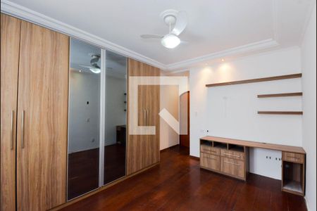 Casa para alugar com 330m², 3 quartos e 4 vagas Casa para alugar com 330m², 3 quartos e 4 vagasQuarto 3 - Suíte