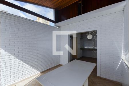 Casa para alugar com 330m², 3 quartos e 4 vagas Casa para alugar com 330m², 3 quartos e 4 vagasÁrea Gourmet