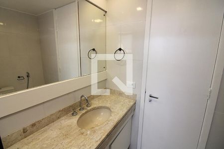 Apartamento à venda com 62m², 1 quarto e 1 vaga Apartamento à venda com 62m², 1 quarto e 1 vagaBanheiro Social