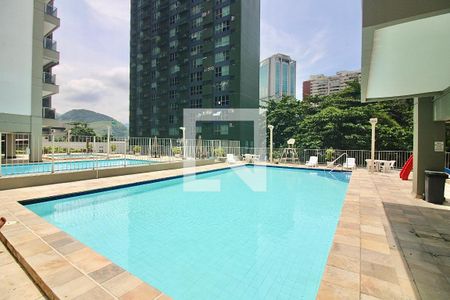Apartamento à venda com 62m², 1 quarto e 1 vaga Apartamento à venda com 62m², 1 quarto e 1 vagaÁrea comum - Piscina