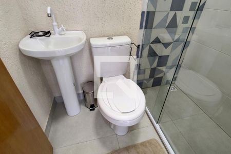 Casa para alugar com 80m², 3 quartos e 6 vagasBanheiro 1