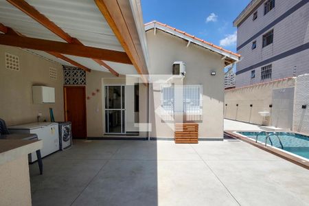 Casa para alugar com 80m², 3 quartos e 6 vagasQuintal