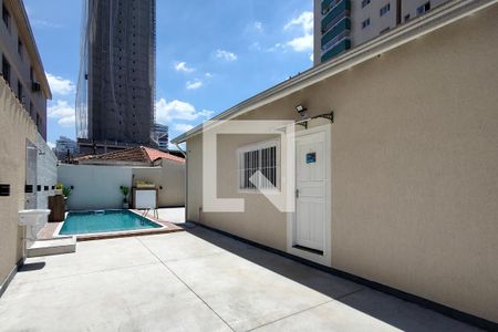 Casa para alugar com 80m², 3 quartos e 6 vagasPiscina