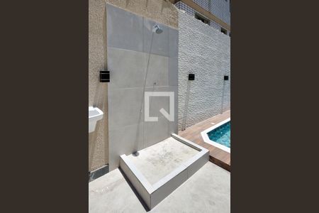 Casa para alugar com 80m², 3 quartos e 6 vagasDucha